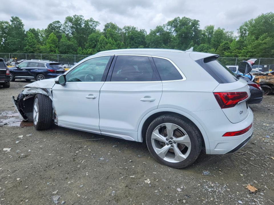2021 Audi Q5 VIN WA1BAAFY0M2045002 COPART salvage auction — FRONT END, Salvage Title, sold $2,600 on 2026-07-24 (photo 2)
