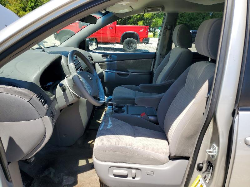 2010 Toyota Sienna VIN 5TDKK4CC5AS336094 COPART salvage auction — WATER/FLOOD, Tx - Nonrepairable Title-Flood, sold $750 on 2026-07-10 (photo 7)