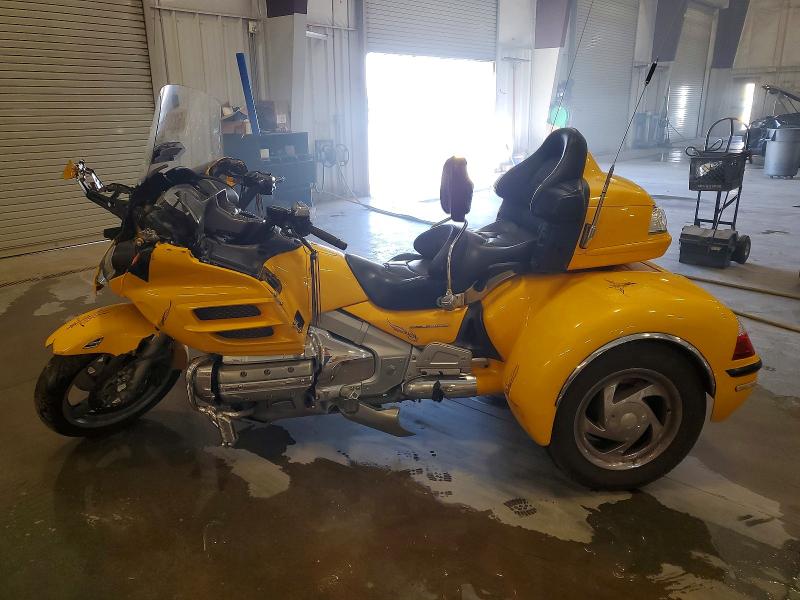 2010 Honda Gl1800 VIN 1HFSC47G7AA902253 COPART salvage auction — FRONT END, Mn - Cert Of Title-Salvage, sold $4,200 on 2026-07-09 (photo 3)