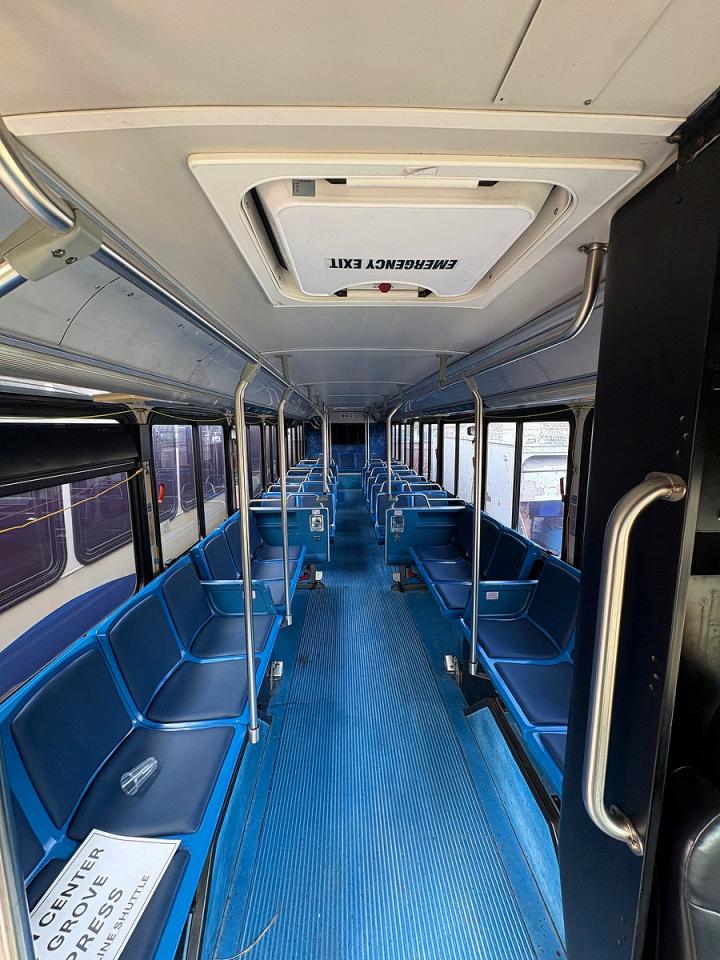 2006 Gillig Transit Bus VIN 15GCD291761112749 COPART salvage auction — Normal Wear, MA - CERTIFICATE OF TITLE (P), sold $425 on 2026-07-07 (photo 6)