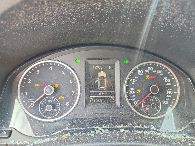2018 Volkswagen Tiguan VIN WVGAV7AX4JK006072 COPART salvage auction — ROLLOVER, Fl - Cert Of Title Slvg Rebuildable, sold $775 on 2026-08-11 (photo 9)