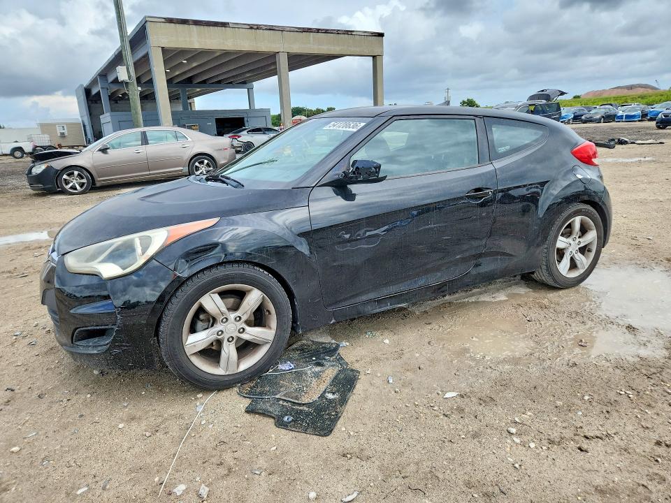 2013 Hyundai VIN KMHTC6AD1DU088043 COPART salvage auction — SIDE, Fl - Cert Of Title Slvg Rebuildable, sold $425 on 2026-07-14 (photo 1)