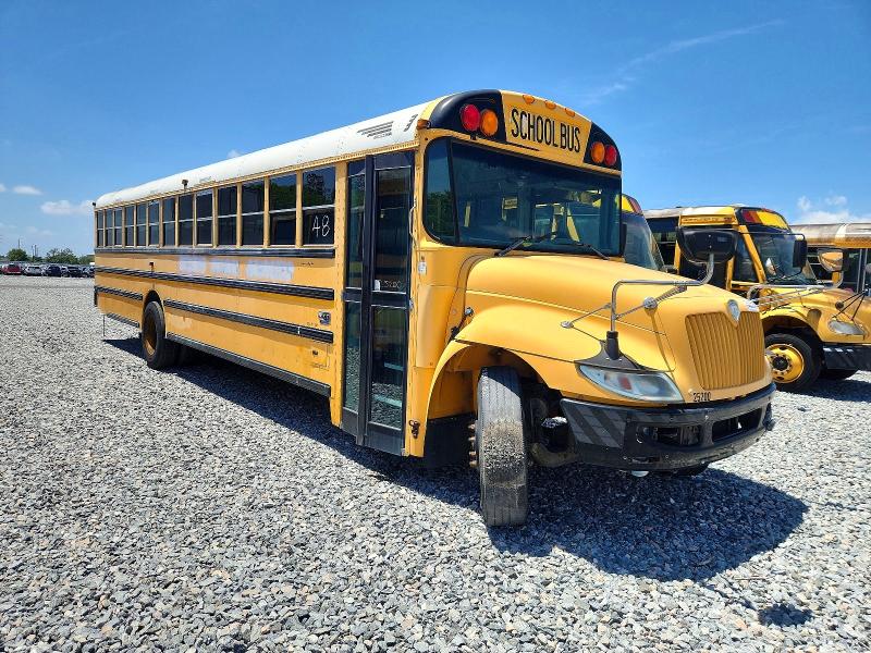 2014 Ic corporation VIN 4DRBUAAN2EB789000 COPART salvage auction — MINOR DENT/SCRATCHES, IL - CERTIFICATE OF TITLE, sold $2,000 on 2026-09-15 (photo 1)