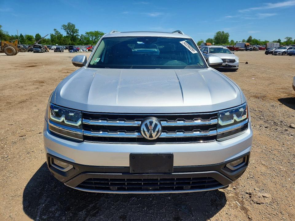 2019 Volkswagen Atlas VIN 1V2NR2CA7KC567513 COPART salvage auction — REAR END, IL - SALVAGE CERTIFICATE, sold $5,300 on 2026-09-08 (photo 5)