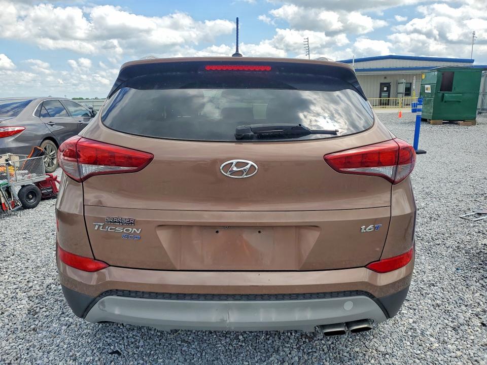 2017 Hyundai VIN KM8J33A22HU332888 COPART salvage auction — FRONT END, Tx - Salvage Vehicle Title, sold $2,100 on 2026-07-20 (photo 6)