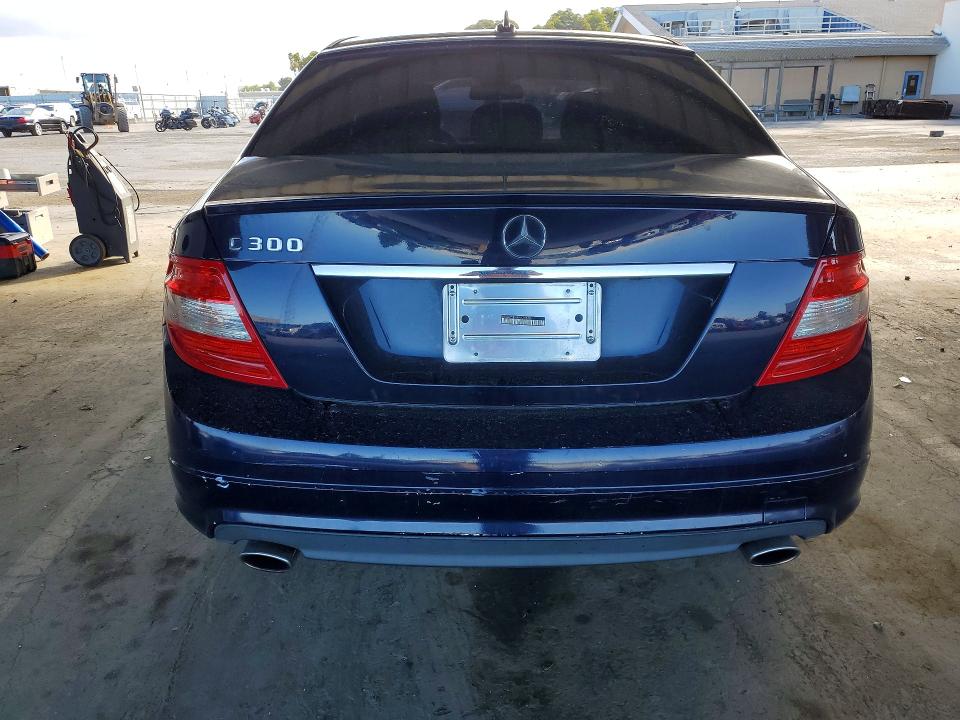 2011 Mercedes-benz C class VIN WDDGF5EB2BR174578 COPART salvage auction — MINOR DENT/SCRATCHES, Mt - Dis/Dlr/Exp Only Clean Title, sold $250 on 2026-07-28 (photo 6)