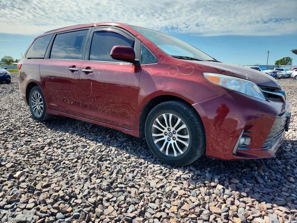 2018 Toyota VIN 5TDYZ3DCXJS927813 COPART salvage auction — HAIL, Mo - Certificate Of Title, sold $9,700 on 2026-07-20 (photo 4)