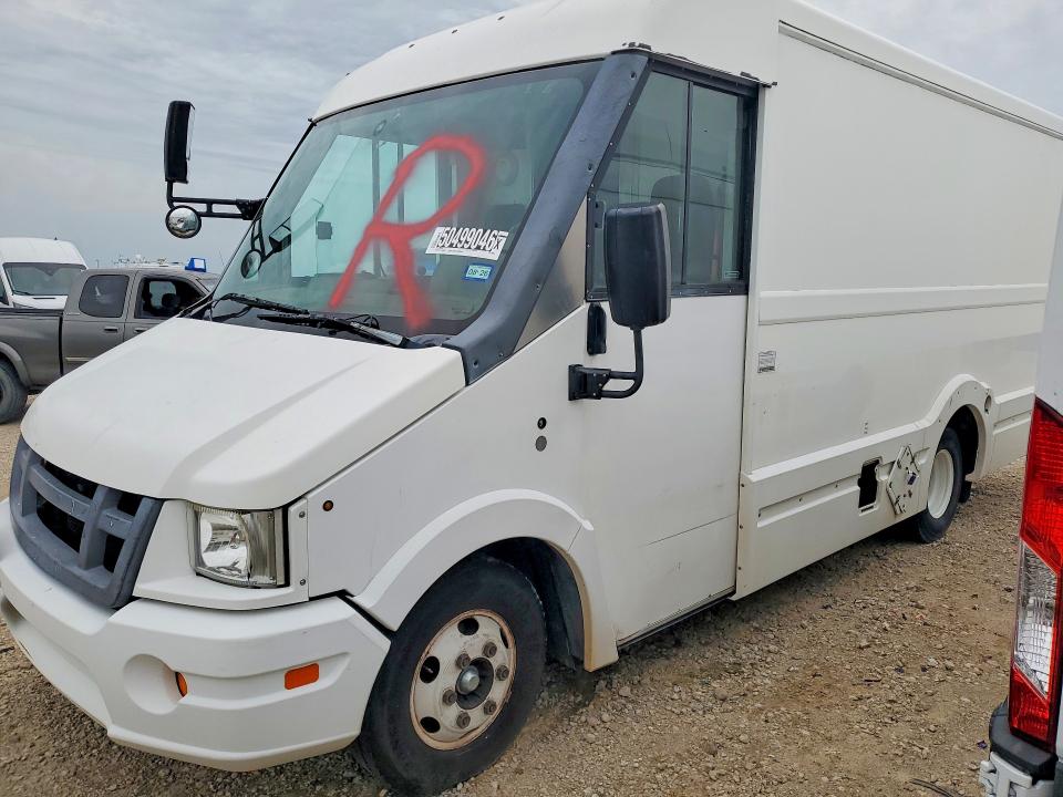 2015 Isuzu Reach VIN JALB4T171F7W00034 COPART salvage auction — MINOR DENT/SCRATCHES, Tx - Certificate Of Title, sold $1,600 on 2026-07-30 (photo 1)