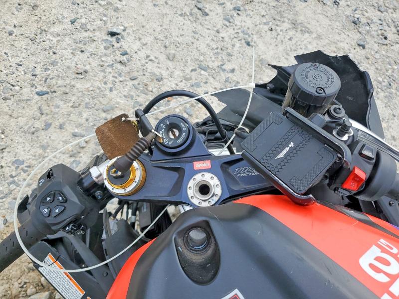 2023 Aprilia Rsv VIN ZD4KYUB06PS000724 COPART salvage auction — ALL OVER, Ma - Cert Of Title-Salvage, sold $1,750 on 2026-07-02 (photo 7)
