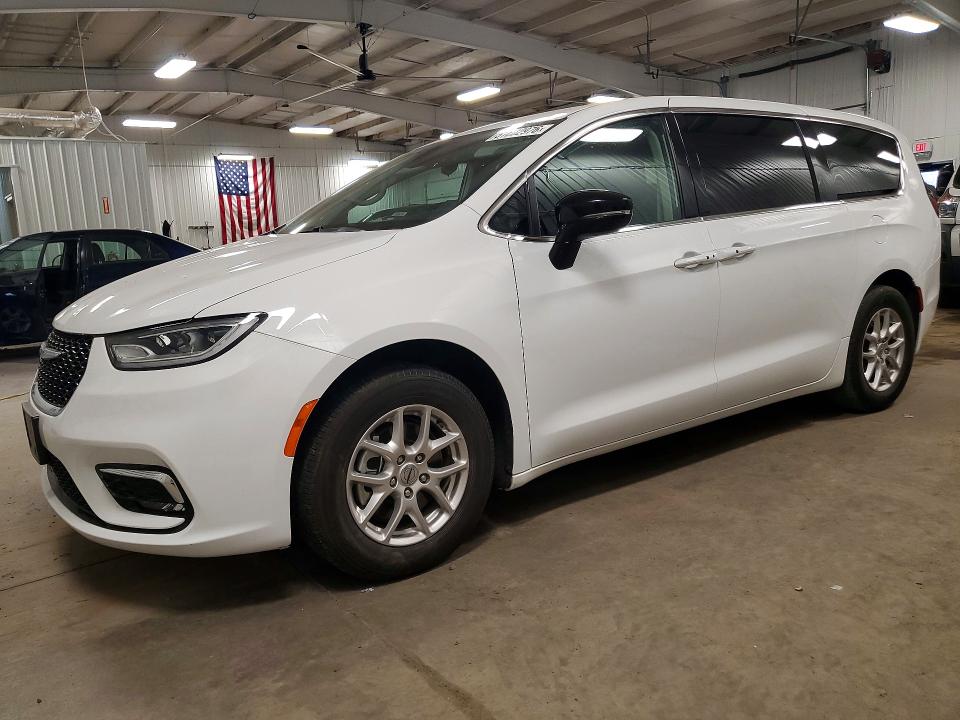 2024 Chrysler VIN 2C4RC1BG7RR122906 COPART salvage auction — HAIL, Mn - Cert Of Title-Salvage, sold $13,600 on 2026-07-02 (photo 1)