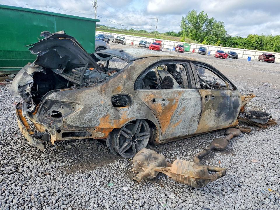 2018 Mercedes-benz E-class VIN WDDZF4JBXJA388076 COPART salvage auction — BURN, Al - Cert Of Title-Parts Only Salvg, sold $225 on 2026-07-28 (photo 3)