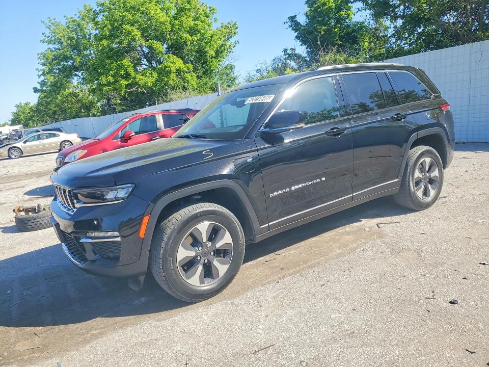 2022 Jeep Grand cherokee VIN 1C4RJYB6XN8758943 COPART salvage auction — NORMAL WEAR, Mo - Certificate Of Title, sold $19,600 on 2026-07-02 (photo 1)