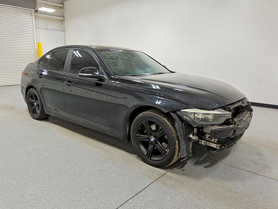 2014 BMW 3er VIN WBA3B1G51ENS77634 COPART salvage auction — MECHANICAL, Wv - Certificate Of Title (P), sold $175 on 2026-07-29 (photo 4)