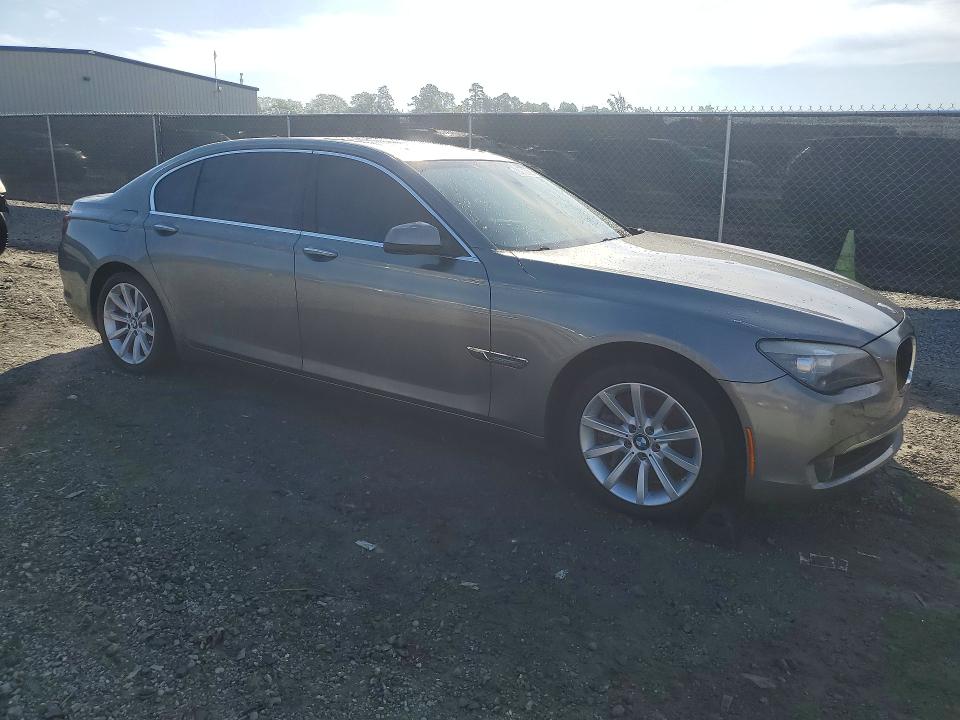 2012 BMW 7 series VIN WBAKB8C52CC963698 COPART salvage auction — ENGINE BURN, Sc - Cert Of Title-Salvage, sold $700 on 2026-07-13 (photo 4)