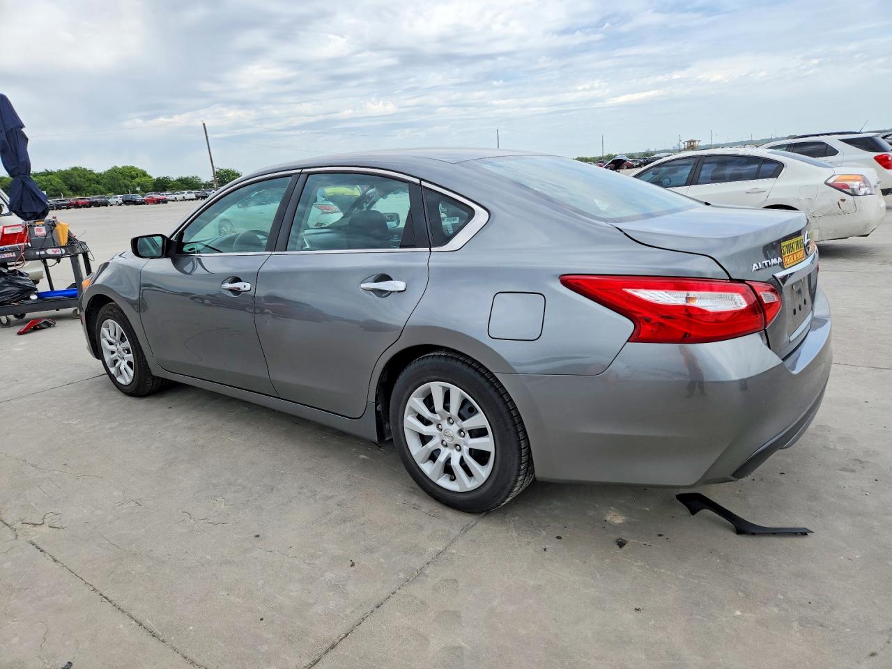2017 Nissan Altima VIN 1N4AL3AP4HC201649 COPART salvage auction — Side, TX - SALVAGE VEHICLE TITLE, sold $2,200 on 2026-06-29 (photo 2)