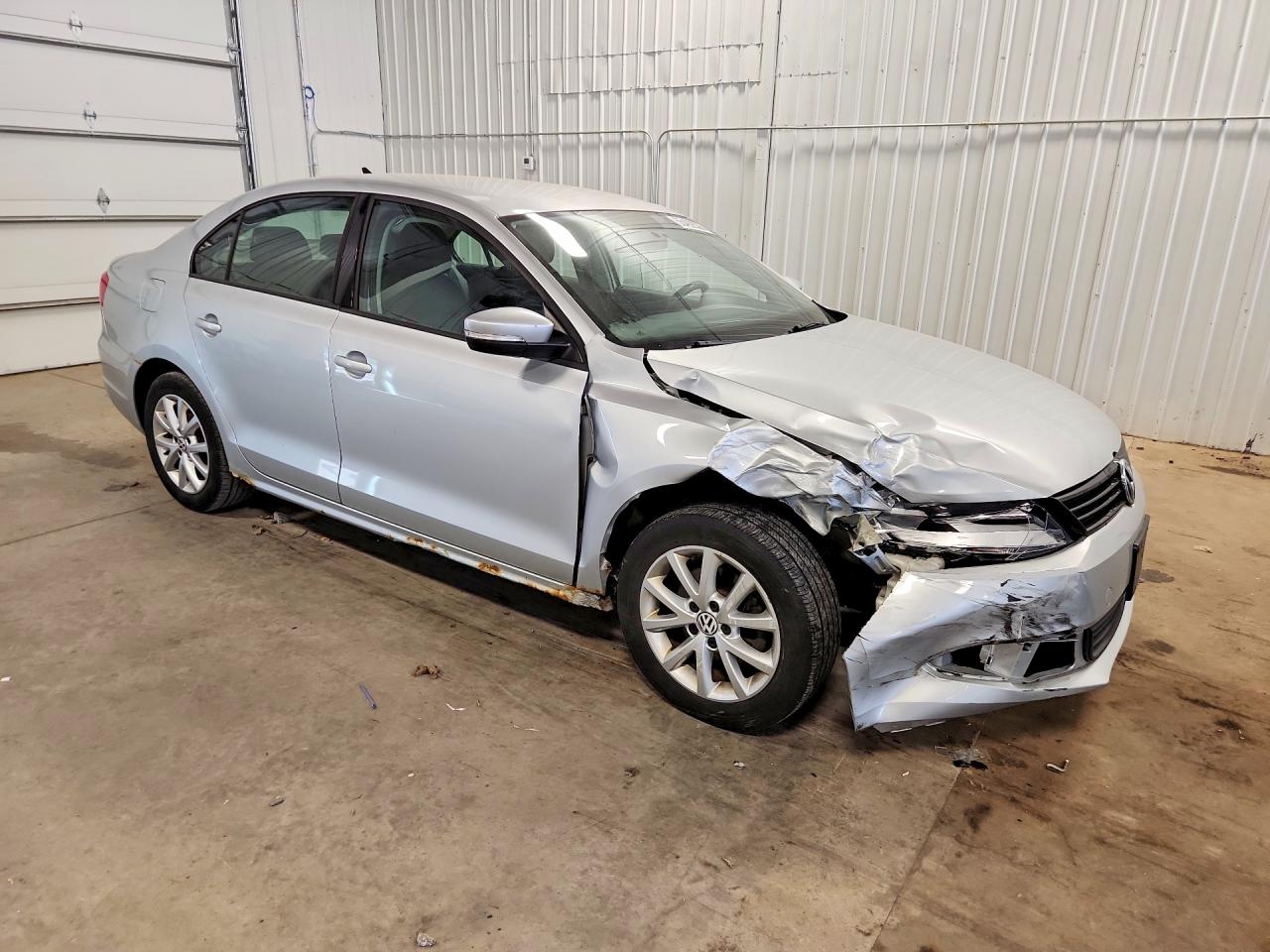 2012 Volkswagen Jetta VIN 3VWDP7AJ8CM301840 COPART salvage auction — Front End, MN - CERT OF TITLE-SALVAGE, sold $525 on 2026-07-09 (photo 4)