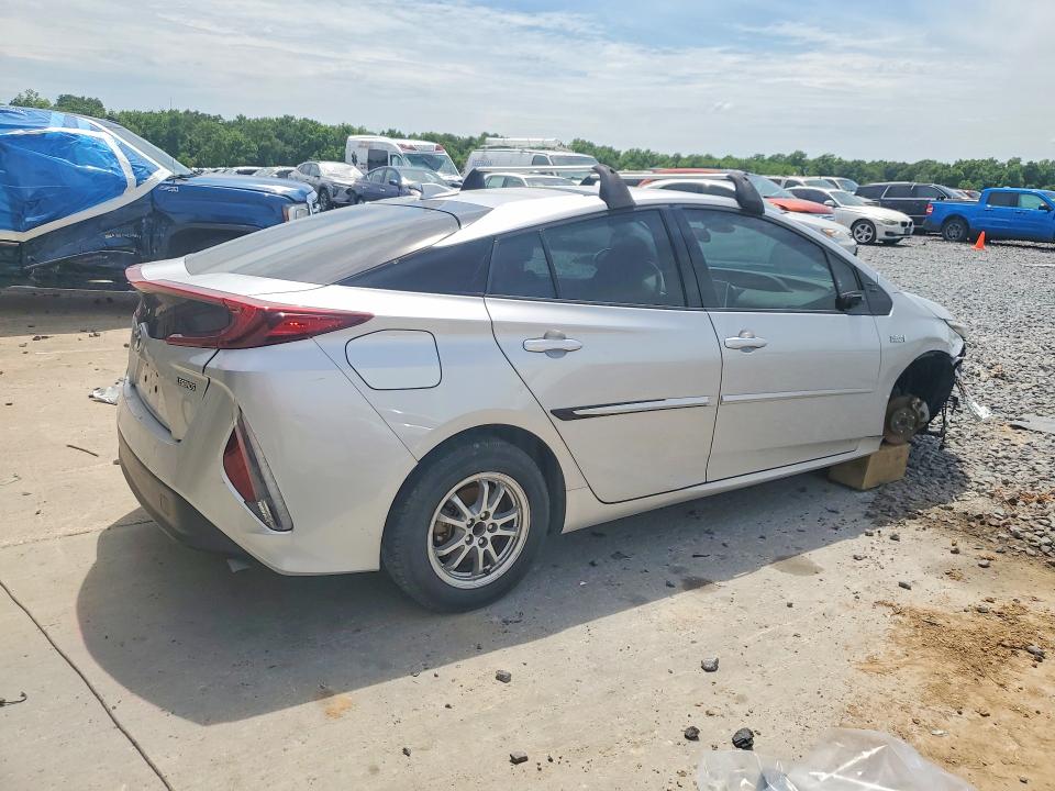 2018 Toyota Prius VIN JTDKARFP8J3068903 COPART salvage auction — FRONT END, Mo - Salvage Certificate Of Title, sold $6,400 on 2026-07-28 (photo 3)