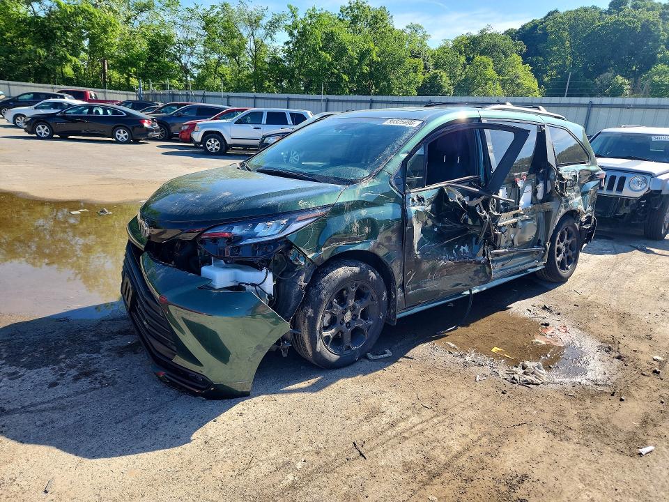 2025 Toyota Sienna VIN 5TDCSKFC8SS197620 COPART salvage auction — SIDE, Pa - Certificate Of Salvage, sold $17,200 on 2026-07-23 (photo 1)