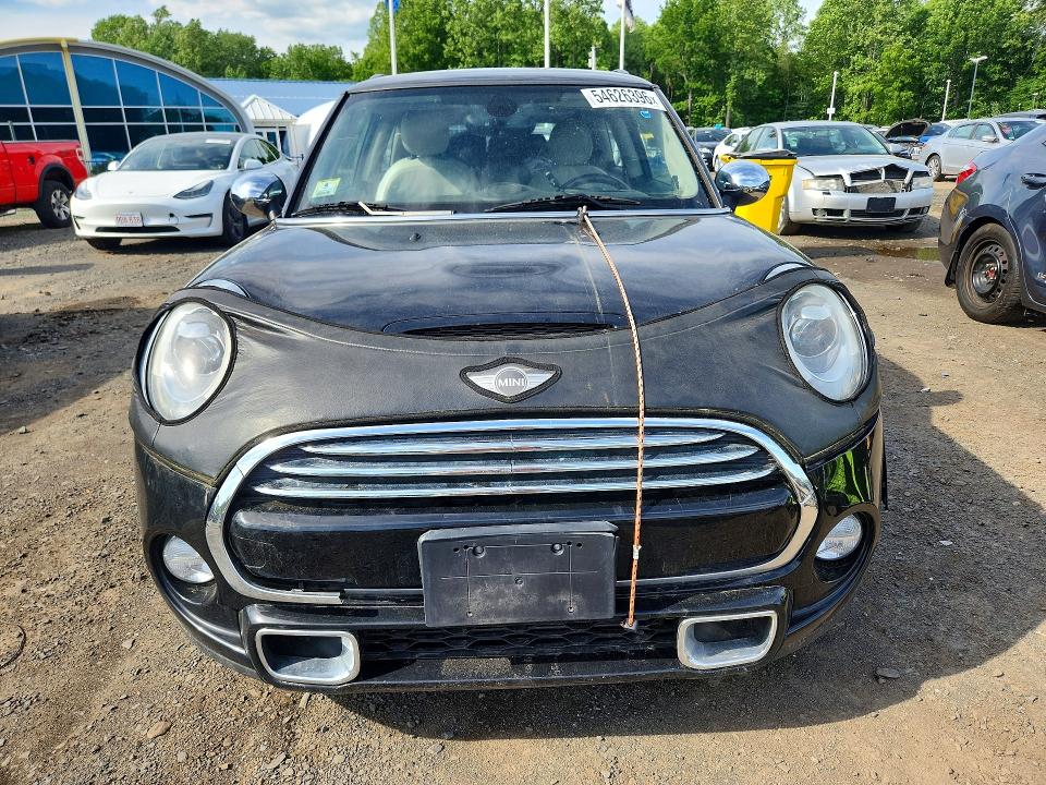 2017 Mini Cooper VIN WMWXP7C31H2A45988 COPART salvage auction — MINOR DENT/SCRATCHES, Ma - Certificate Of Title, sold $3,850 on 2026-07-10 (photo 5)
