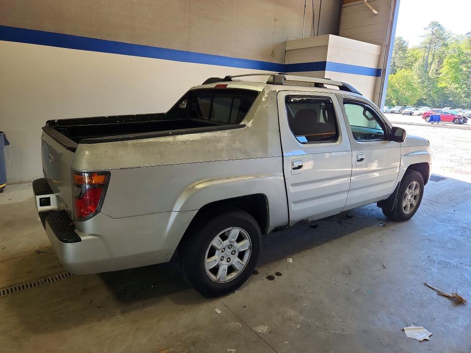 2006 Honda Ridgeline VIN 2HJYK16596H503662 COPART salvage auction — MECHANICAL, Va - Certificate Of Title, sold $725 on 2026-07-02 (photo 3)
