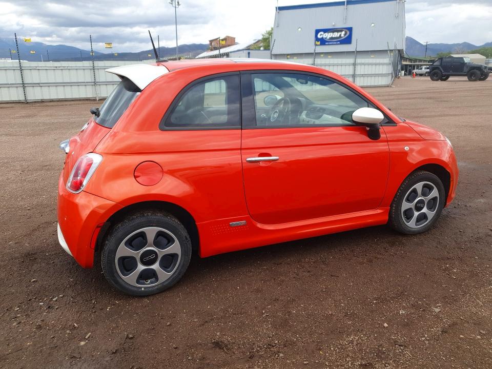 2014 Fiat 500 VIN 3C3CFFGE9ET189715 COPART salvage auction — MINOR DENT/SCRATCHES, Co - Certificate Of Title, sold $875 on 2026-07-29 (photo 3)