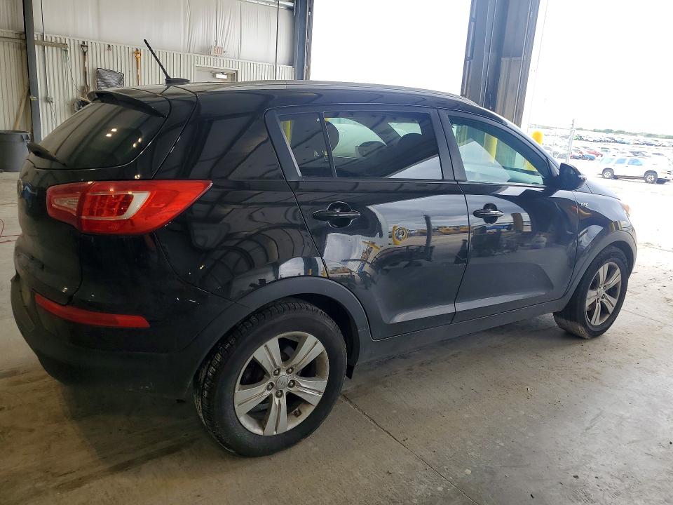 2011 Kia Sportage VIN KNDPBCA2XB7153330 COPART salvage auction — HAIL, Ne - Certificate Of Title, sold $750 on 2026-07-02 (photo 3)