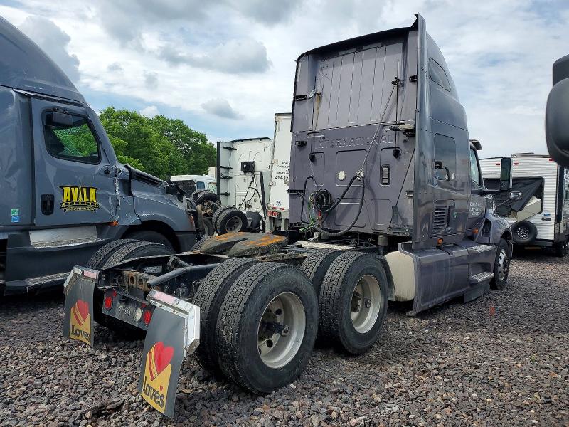 2021 International Lt VIN 3HSDZTZR5MN347547 COPART salvage auction — MINOR DENT/SCRATCHES, KS - CERTIFICATE OF TITLE, sold $16,900 on 2026-07-28 (photo 4)