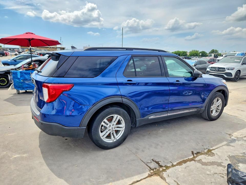 2021 Ford Explorer VIN 1FMSK7DH0MGB17954 COPART salvage auction — NORMAL WEAR, Tx - Certificate Of Title, sold $5,600 on 2026-07-02 (photo 3)