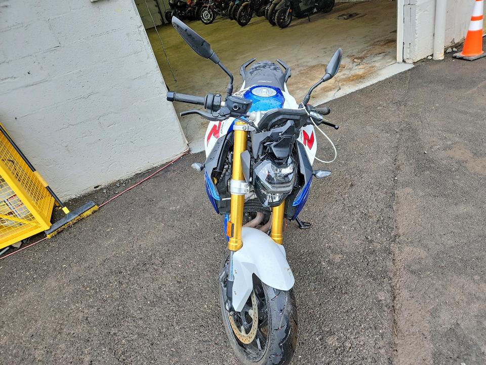 2023 BMW F 900 VIN WB10K1306P6H67404 COPART salvage auction — FRONT END, Ca - Salvage Certificate, sold $3,500 on 2026-07-10 (photo 2)