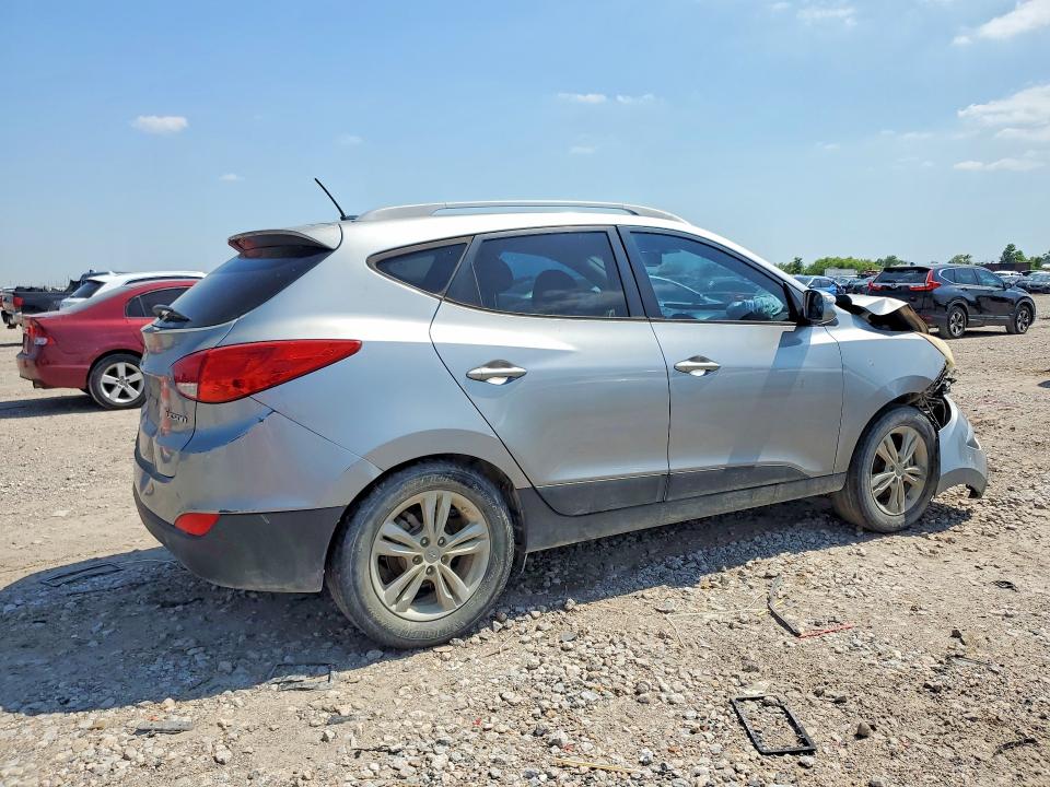 2012 Hyundai VIN KM8JU3AC4CU537112 COPART salvage auction — FRONT END, Tx - Salvage Vehicle Title, sold $750 on 2026-07-06 (photo 3)
