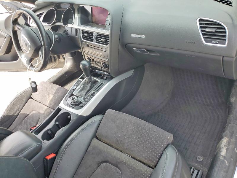 2010 Audi A5 VIN WAUWKAFR0AA064600 COPART salvage auction — SIDE, Ia - Cert Of Title-Salvage Title, sold $600 on 2026-07-17 (photo 8)