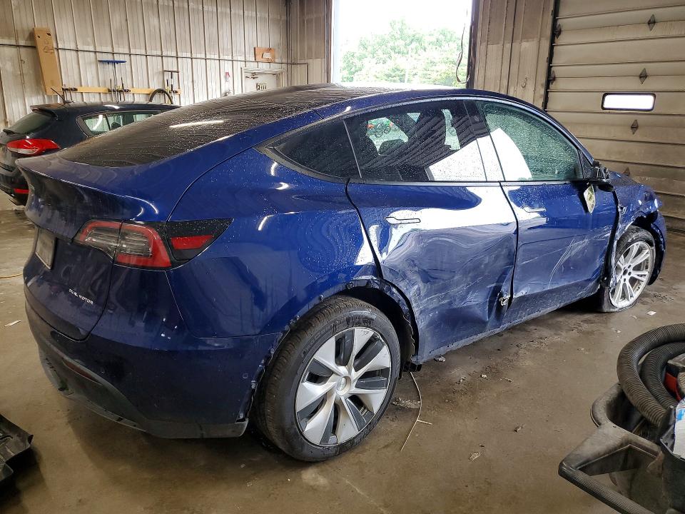 2021 Tesla Model y VIN 5YJYGAEE7MF251596 COPART salvage auction — FRONT END, Pa - Certificate Of Salvage, sold $6,100 on 2026-07-13 (photo 3)