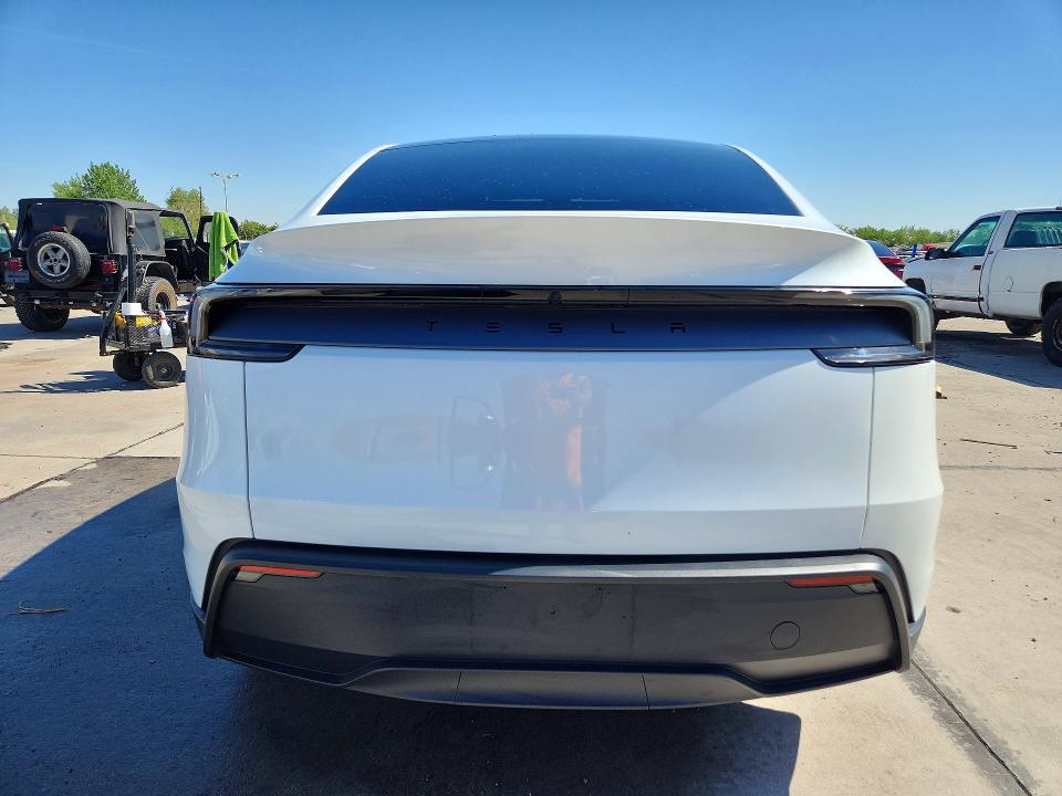 2026 Tesla Model y VIN 7SAYGDED9TF417000 COPART salvage auction — FRONT END, Co - Salvage Title, sold $22,100 on 2026-07-06 (photo 6)