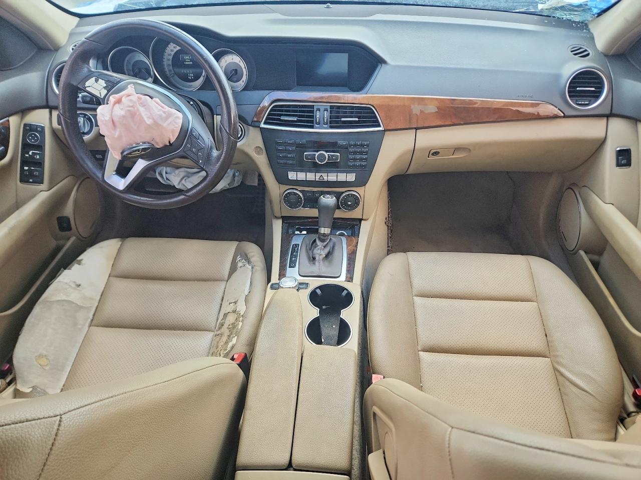 2014 Mercedes-Benz C-Class VIN WDDGF4HBXEG233768 COPART salvage auction — Front End, FL - CERT OF TITLE-REBUILT, sold $275 on 2026-06-30 (photo 8)