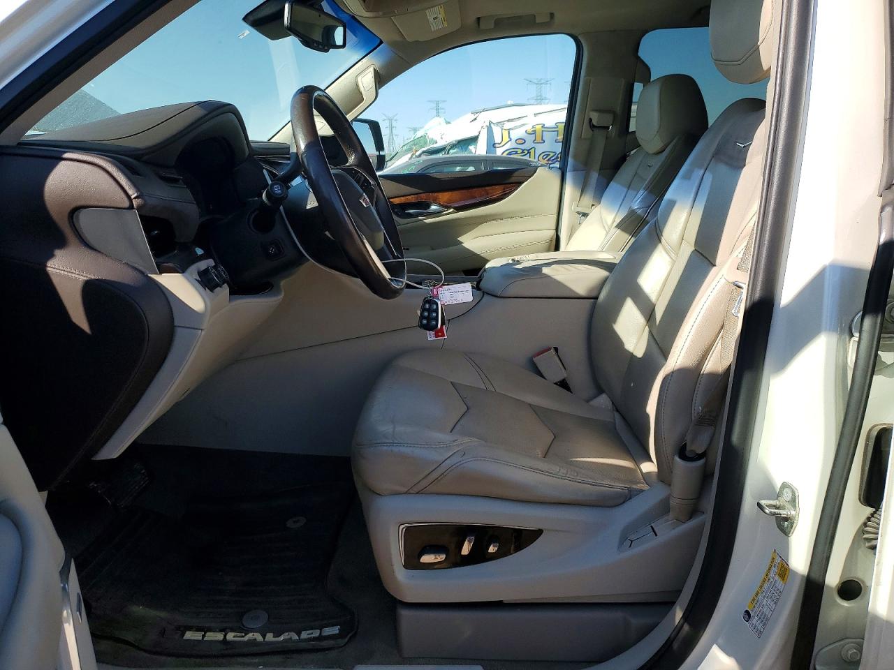 2015 Cadillac Escalade VIN 1GYS4MKJ8FR705069 COPART salvage auction — Vandalized, IL - SALVAGE CERTIFICATE, sold $14,000 on 2026-06-30 (photo 7)