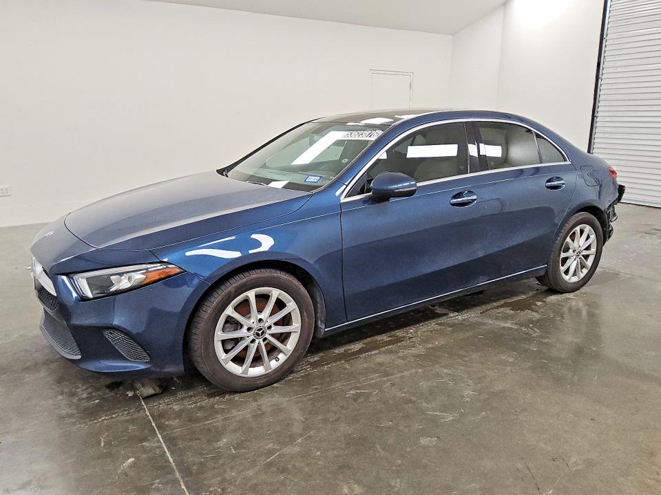2019 Mercedes-benz A-class VIN WDD3G4EB2KW019813 — COPART salvage auction photo