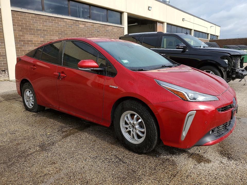 2021 Toyota Prius VIN JTDL9MFU8M3026290 COPART salvage auction — MINOR DENT/SCRATCHES, IL - CERTIFICATE OF TITLE, sold $10,800 on 2026-07-07 (photo 4)