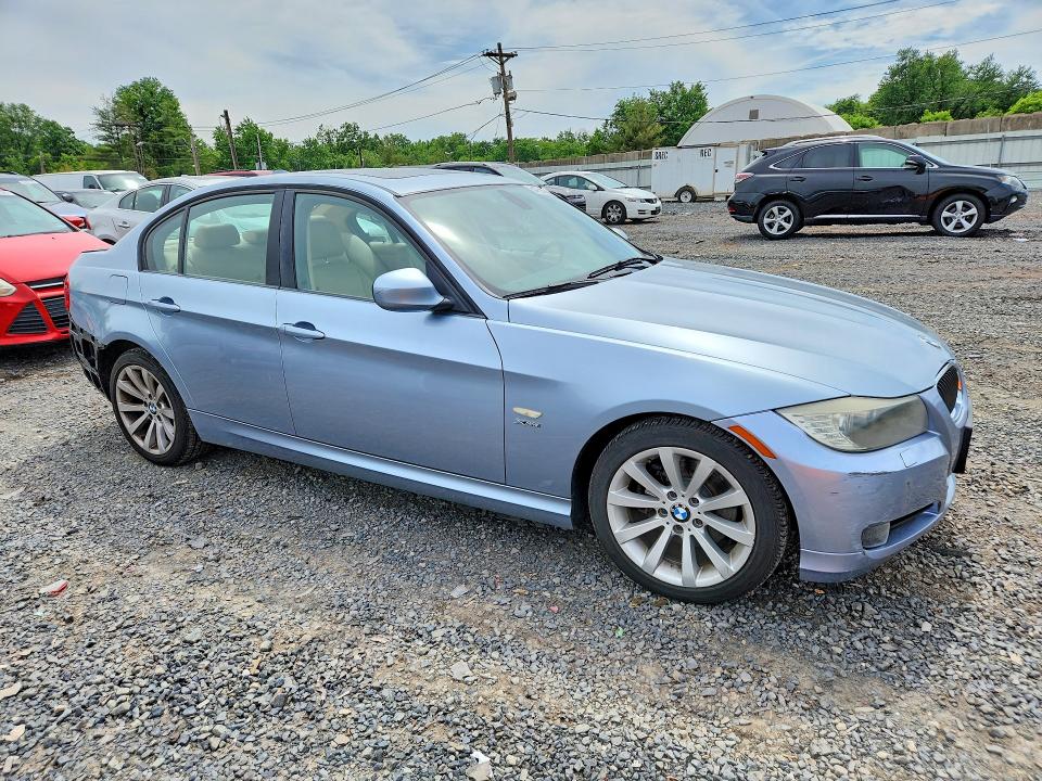 2011 BMW 3 series VIN WBAPK5G51BNN29094 COPART salvage auction — REAR END, NJ - CERT OF TITLE-SALVAGE (P), sold $350 on 2026-07-10 (photo 4)