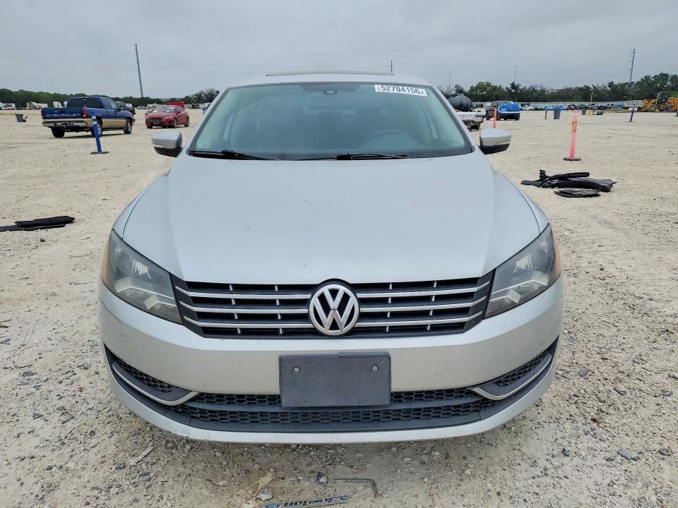 2013 Volkswagen Passat VIN 1VWBN7A38DC147342 COPART salvage auction — REAR END, TX - SALVAGE VEHICLE TITLE, sold $525 on 2026-07-09 (photo 5)