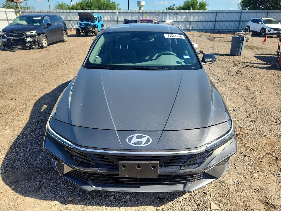 2025 Hyundai Elantra VIN KMHLM4DG2SU059090 COPART salvage auction — SIDE, Tx - Salvage Vehicle Title, sold $5,000 on 2026-07-22 (photo 5)