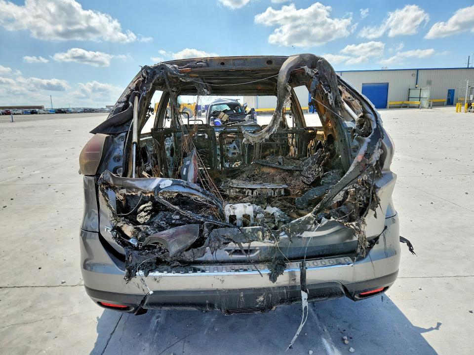 2016 Nissan Rogue sport VIN KNMAT2MT8GP681540 COPART salvage auction — BURN, Tx - Nonrepairable Title, sold $150 on 2026-07-24 (photo 6)