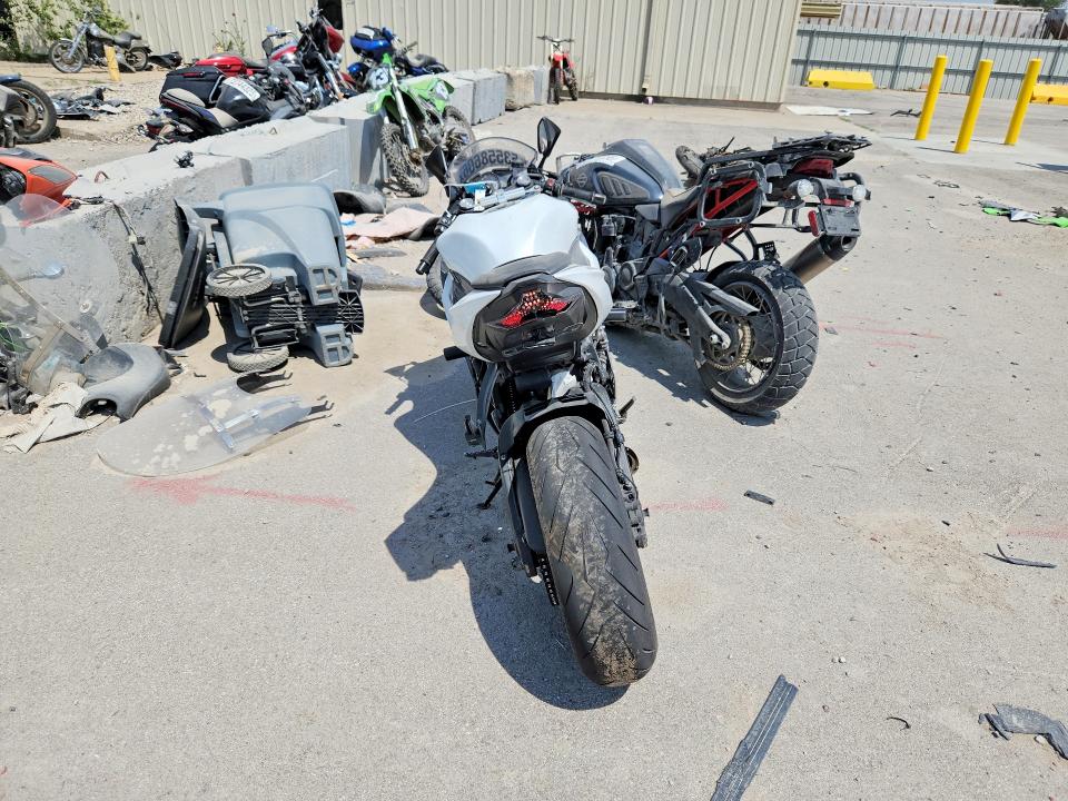 2021 Kawasaki Zx VIN JKBZXJH14MA007139 COPART salvage auction — SIDE, Mo - Salvage Certificate Of Title, sold $4,200 on 2026-07-23 (photo 4)