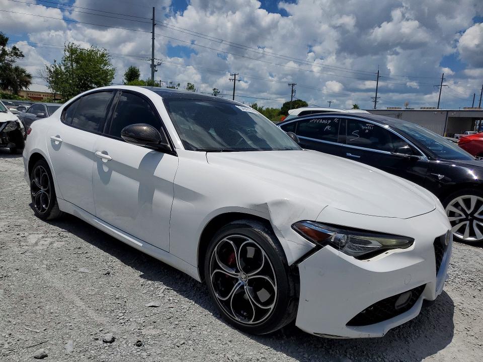 2017 Alfa romeo VIN ZARFAEDN2H7532756 COPART salvage auction — FRONT END, Fl - Cert Of Title Slvg Rebuildable, sold $5,800 on 2026-07-31 (photo 4)