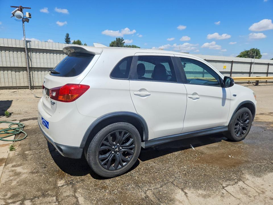 2017 Mitsubishi Outlander sport VIN JA4AP3AU7HZ069630 COPART salvage auction — MINOR DENT/SCRATCHES, CA - CERTIFICATE OF TITLE, sold $1,600 on 2026-07-28 (photo 3)