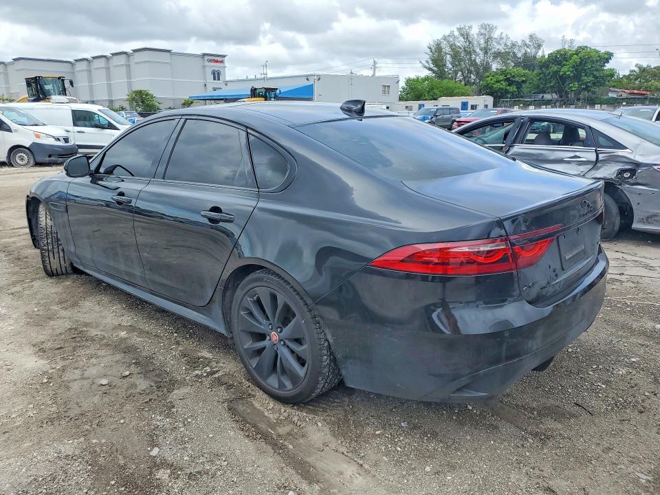 2022 Jaguar VIN SAJBL4GX7NCY91115 COPART salvage auction — SIDE, Fl - Cert Of Title Slvg Rebuildable, sold $5,800 on 2026-08-03 (photo 2)