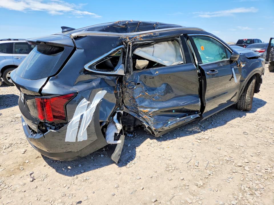 2024 Kia Sorento VIN 5XYRLDJC0RG290651 COPART salvage auction — ALL OVER, Ut - Salvage Certificate, sold $2,450 on 2026-07-28 (photo 3)