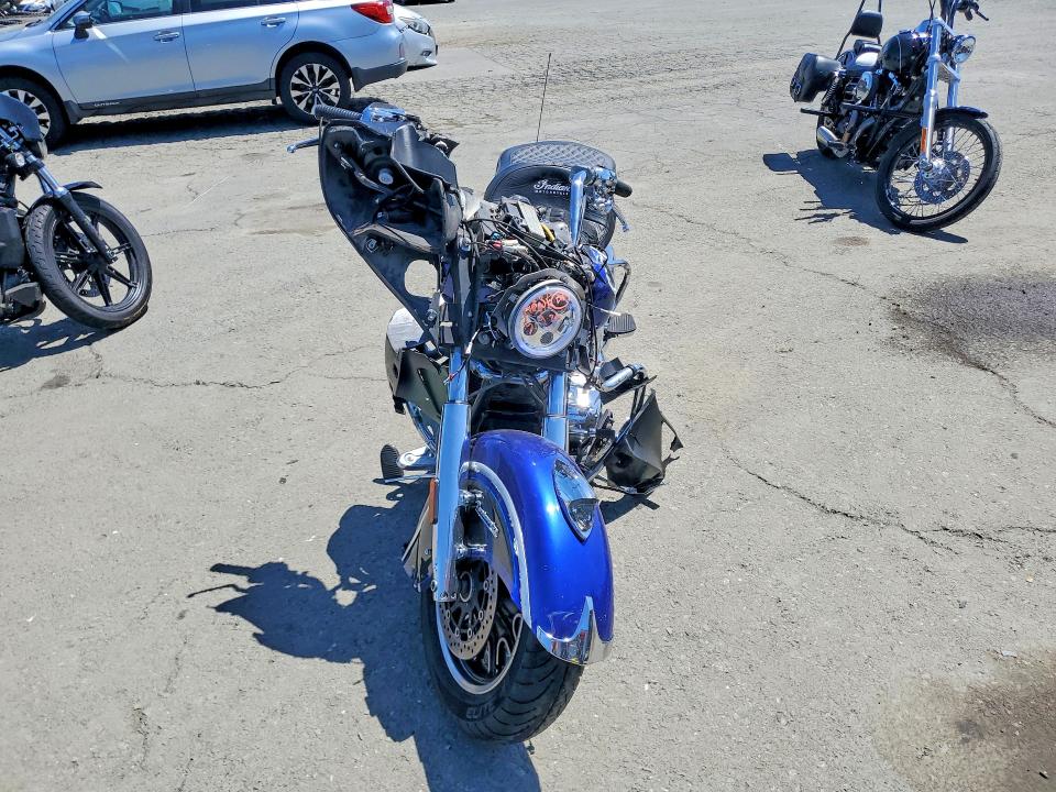 2015 Indian motorcycle co. Roadmaster VIN 56KTRAAA0F3326947 COPART salvage auction — FRONT END, CA - SALVAGE CERTIFICATE, sold $775 on 2026-07-06 (photo 2)