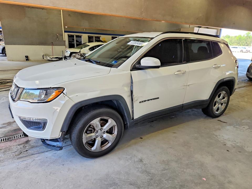 2018 Jeep Compass VIN 3C4NJDBB6JT270489 — COPART salvage auction photo
