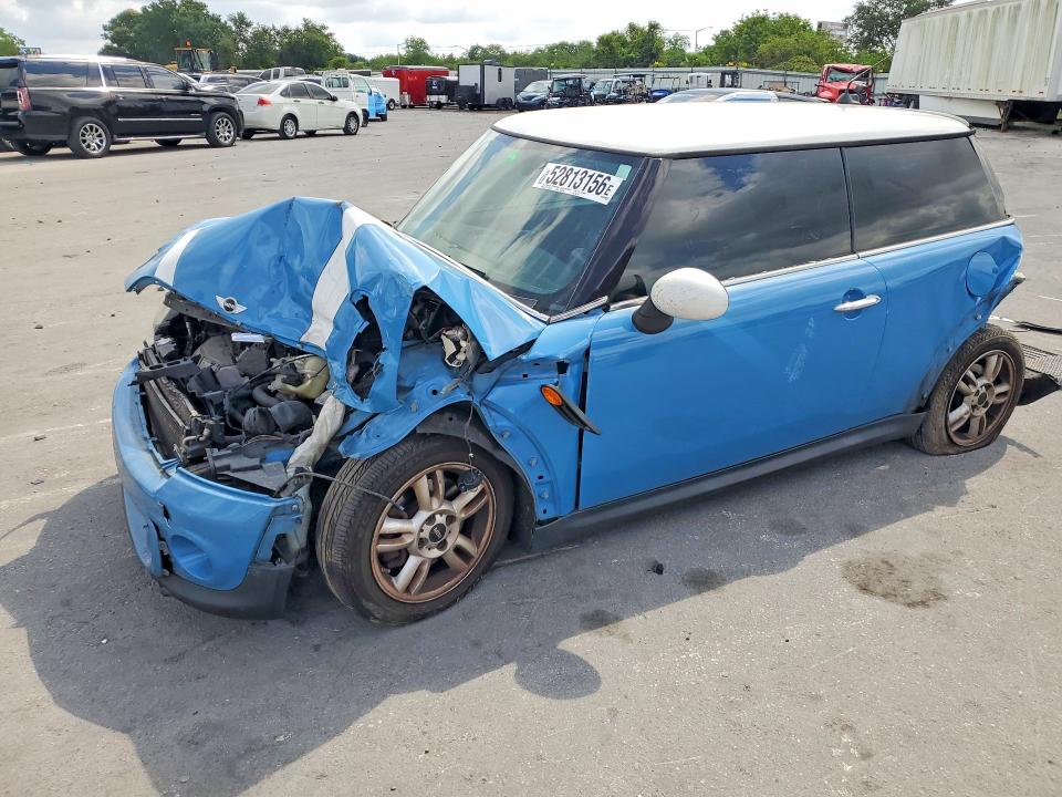 2013 Mini Cooper VIN WMWSU3C57DT687453 COPART salvage auction — REAR END, Fl - Cert Of Title Slvg Rebuildable, sold $375 on 2026-08-11 (photo 1)