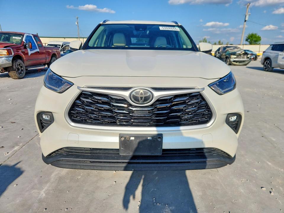 2021 Toyota Highlander VIN 5TDGZRAH4MS043286 COPART salvage auction — FRONT END, Tx - Salvage Vehicle Title, sold $10,100 on 2026-07-10 (photo 5)